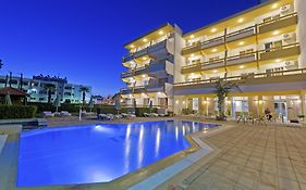 Trianta Hotel Apartments